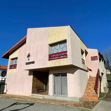 Apartment Le D'artagnan - App 4 - Rez-de-chaussee *