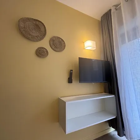 Apartment Le D'artagnan - App 4 - Rez-de-chaussee